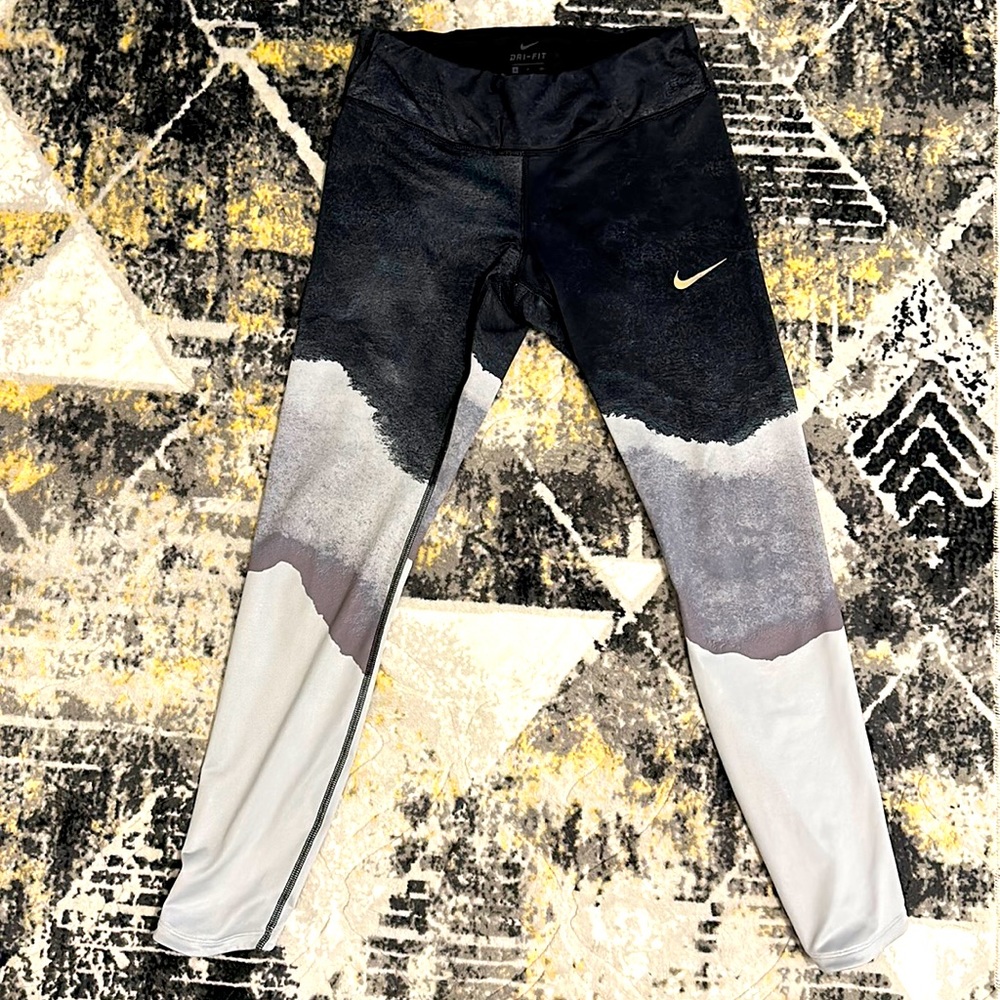 NIKE dri-fit leggings with drawstring